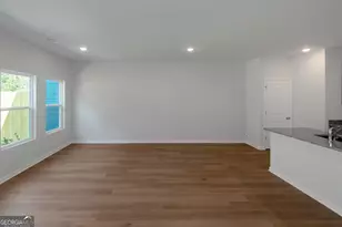 5420 Biltmore Dr, Atlanta, GA 30349 - Photo 6