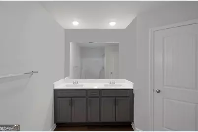 5420 Biltmore Drive, Atlanta, GA 30349 - Photo 20