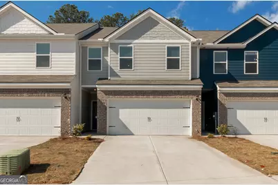 5420 Biltmore Drive, Atlanta, GA 30349 - Photo 2