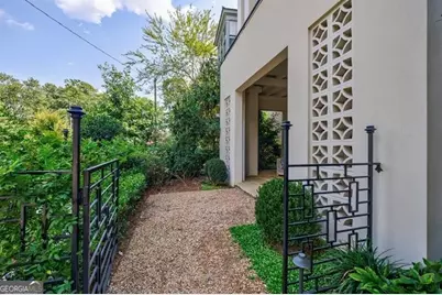 81 Delmont Drive NE, Atlanta, GA 30305 - Photo 52