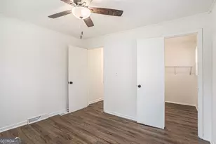1113 Lake View Dr, Jonesboro, GA 30236 - Photo 14