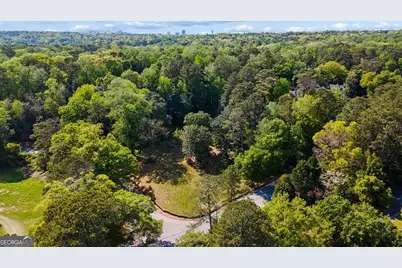 549 Broadland Road NW, Atlanta, GA 30327 - Photo 4
