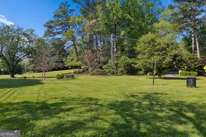 549 Broadland Road NW, Atlanta, GA 30327 - Photo 8