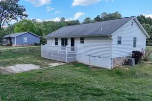 1013 Bradley Rd, Blairsville, GA 30512 - Photo 6