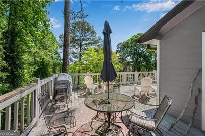 6275 Woodlake Drive, Buford, GA 30518 - Photo 28