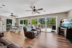 6275 Woodlake Dr, Buford, GA 30518 - Photo 16