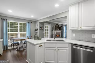 10 Cove Dr, Newnan, GA 30263 - Photo 18