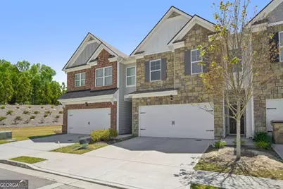 2715 Poppy Court, Buford, GA 30518 - Photo 2