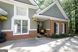 1711 Oconee Crossing Cir, Bogart, GA 30622 - Photo 4