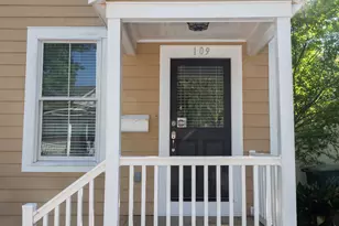 109 W 31st St, Savannah, GA 31401 - Photo 2