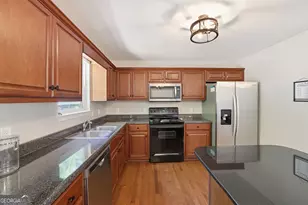 337 Colston Dr, Toccoa, GA 30577 - Photo 10