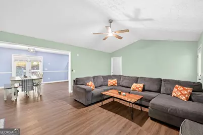 386 Ridgewood Drive, Pendergrass, GA 30567 - Photo 8