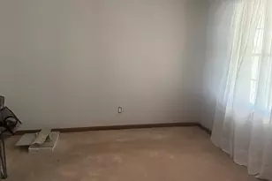 611 Woods Dr NW, Atlanta, GA 30318 - Photo 10