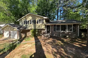 1130 Buckhurst Dr, Atlanta, GA 30349 - Photo 2