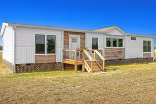 688 Clements Rd, Comer, GA 30629 - Photo 1