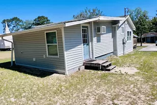 145 Sycamore St, Jesup, GA 31545 - Photo 14