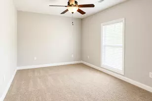 1024 Holly Estated Rd, Tarrytown, GA 30470 - Photo 8