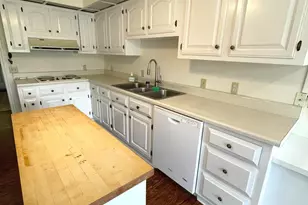1104 Lakeview Dr, Blackshear, GA 31516 - Photo 24