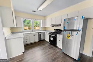 203 Antrim St, Port Wentworth, GA 31407 - Photo 4
