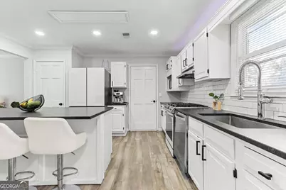 1646 Desford Court SW, Marietta, GA 30064 - Photo 16