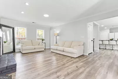 1646 Desford Court SW, Marietta, GA 30064 - Photo 8