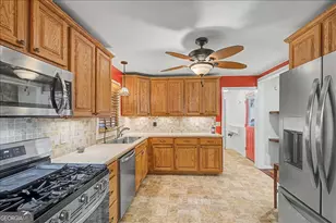 154 Azalea Ave, Savannah, GA 31408 - Photo 10