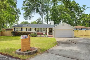 154 Azalea Ave, Savannah, GA 31408 - Photo 1