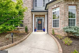 374 Persimmon Dr, Sharpsburg, GA 30277 - Photo 4