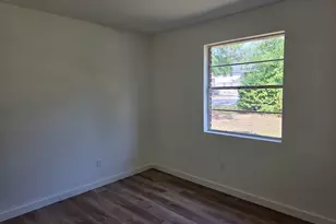 309 E 3rd St, Springfield, GA 31329 - Photo 12