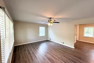 3040 Barksdale Cir, East Point, GA 30344 - Photo 4