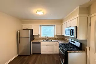 3040 Barksdale Cir, East Point, GA 30344 - Photo 8