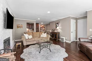 1202 Gettysburg Pl, Sandy Springs, GA 30350 - Photo 6