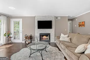 1202 Gettysburg Pl, Sandy Springs, GA 30350 - Photo 4