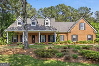 45 Hillsborough Court, Sharpsburg, GA 30277 - Photo 2