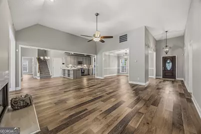 45 Hillsborough Court, Sharpsburg, GA 30277 - Photo 8