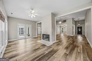 45 Hillsborough Ct, Sharpsburg, GA 30277 - Photo 10