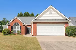 295 Cloverwood Dr, Fayetteville, GA 30215 - Photo 1
