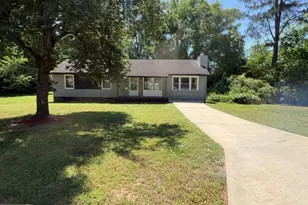 285 Queen Helen Ln, Jonesboro, GA 30236 - Photo 2