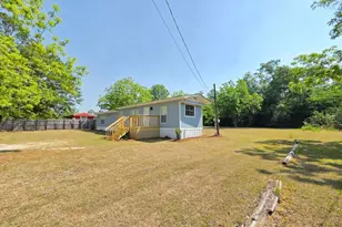 956 Donaldson St, Metter, GA 30439 - Photo 6