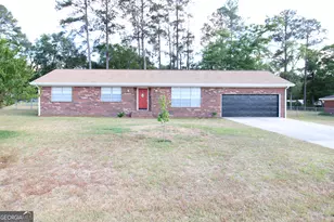 2337 Spring St, Waycross, GA 31503 - Photo 2