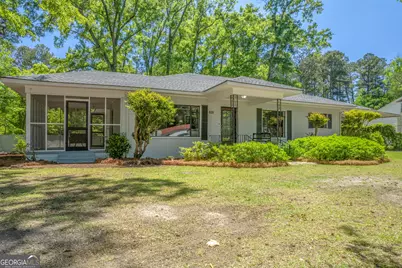 826 E McCarty Street, Sandersville, GA 31082 - Photo 2