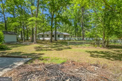 826 E McCarty Street, Sandersville, GA 31082 - Photo 18