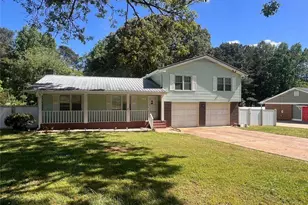 2768 Majestic Cir, Dacula, GA 30019 - Photo 2