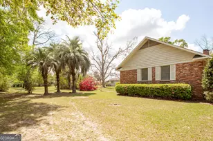 221 Marion St, Blackshear, GA 31516 - Photo 6