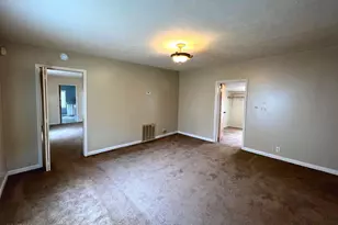 921 N Wayne St, Milledgeville, GA 31061 - Photo 2