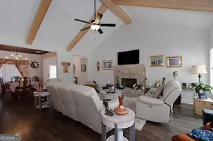156 Lk Pt Dr, Williamson, GA 30292 - Photo 12