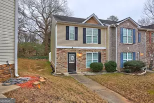 8424 Carlington Ln, Jonesboro, GA 30236 - Photo 2