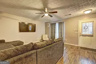 8424 Carlington Ln, Jonesboro, GA 30236 - Photo 6