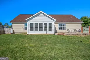 35 Holli Ln, Rossville, GA 30741 - Photo 2