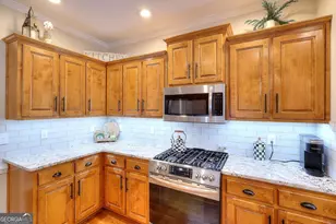 2385 Amberbrook Ln, Grayson, GA 30017 - Photo 10